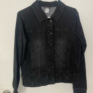 NWOT Black jean jacket size L